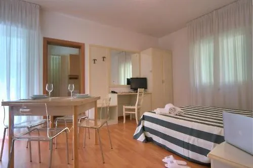 Residence Divina Rimini 3*,  Olaszország