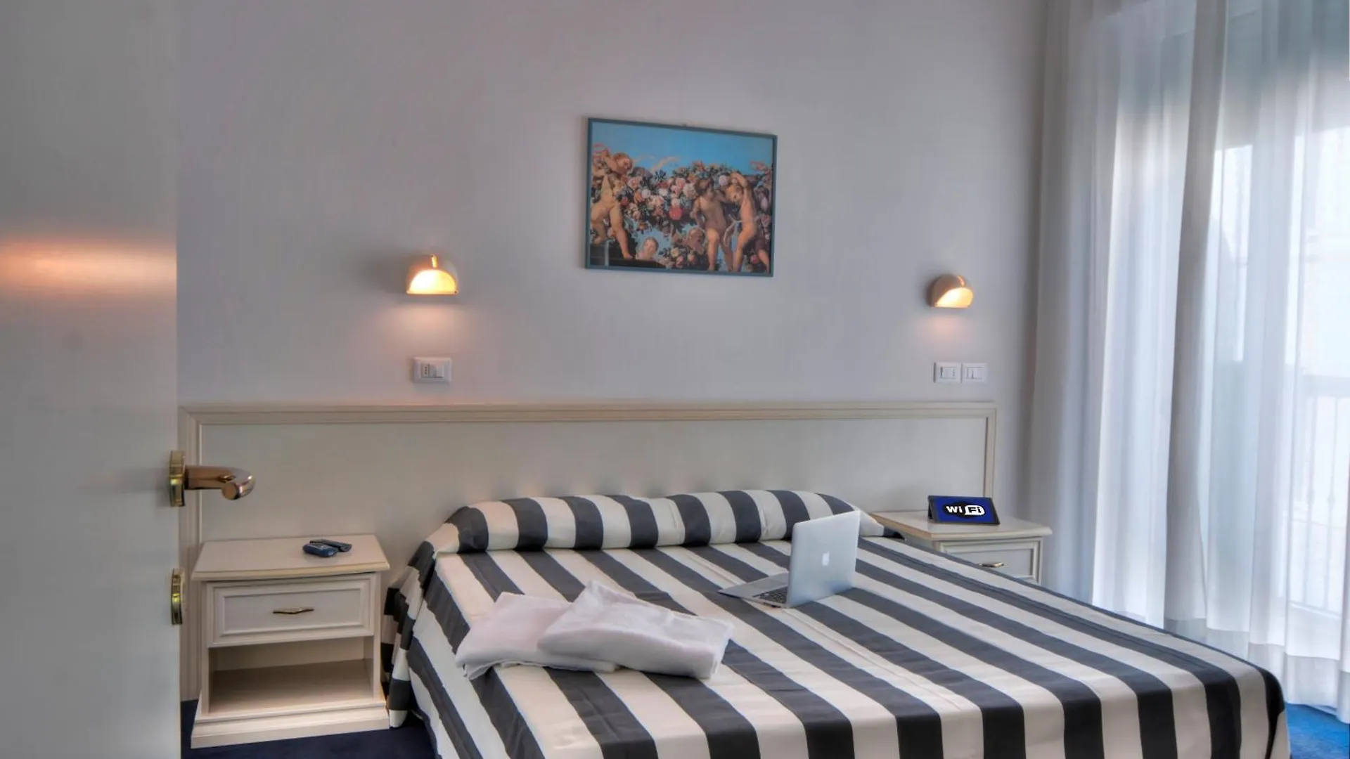 Residence Divina Rimini 3*,  Olaszország