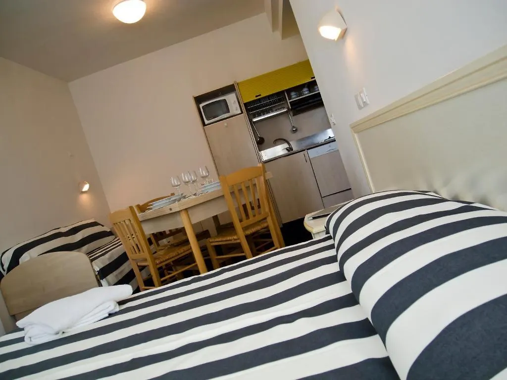 Residence Divina Rimini 3*,  Olaszország