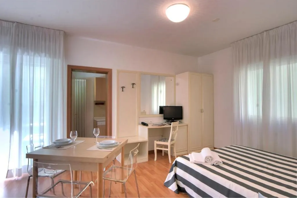 *** Apartmanhotel Residence Divina Rimini Olaszország