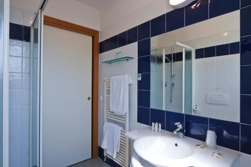 *** Apartmanhotel Residence Divina Rimini Olaszország